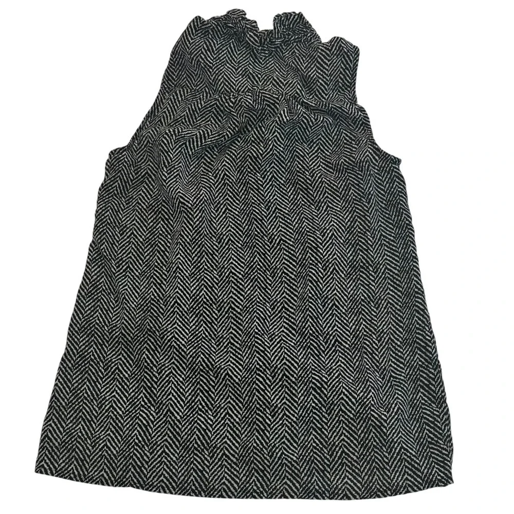 JCrew Womens 100% Silk Herringbone Ruffle Neck Sleeveless Blouse Black White 00 - Picture 5 of 8